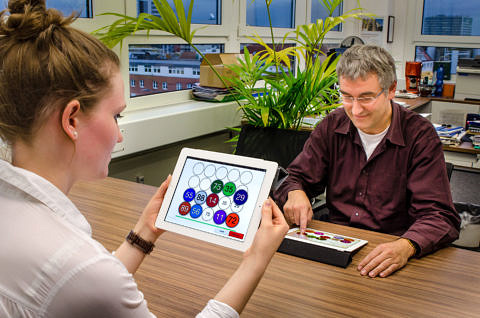 Towards entry "Measuring mental capacity with a tablet"