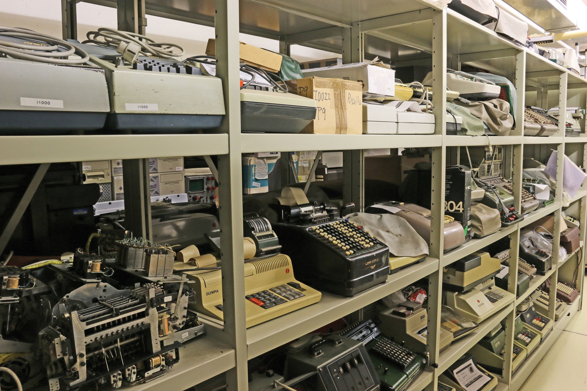 Objects from Borneo collected by the Ernst Friedrich Will in the Indonesia section of the store at the Five Continents Museum in Munich (Image: Marietta Weidner/Five Continents Museum)