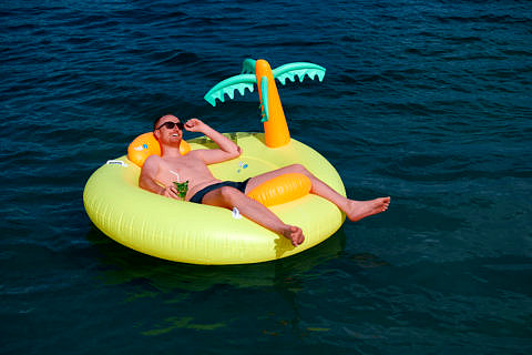 Towards entry "Two sides to the sun"