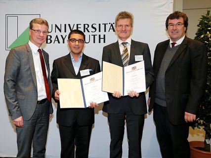 Towards entry "Two lecturers receive award for their teaching"