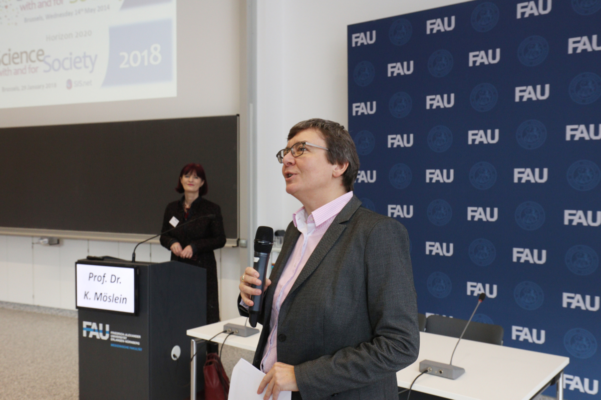 The University launched celebrations for the anniversary year with an academic symposium on 'Future of Research – Research of the Future'. An interdisciplinary approach was taken, with researchers from all disciplines at FAU joining international colleagues to cast a glance at the future of research. (Image: FAU/Kurt Fuchs)
