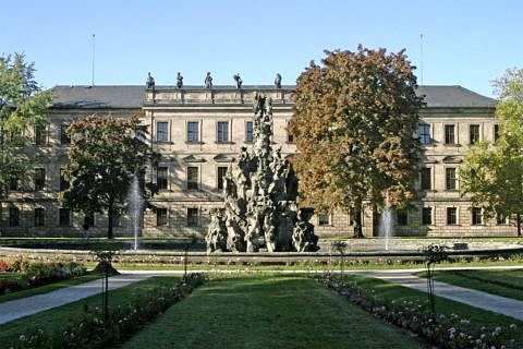 Towards entry "Funding awarded for three new DFG research training groups"