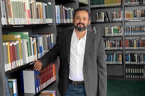 Towards entry "Prof. Dr. Halmuthur M. Sampath Kumar"