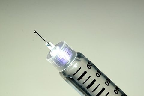 Towards entry "Substitution or abstinence?"