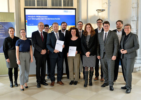 Towards entry "Approximately 3.5 million euros for three collaborative projects and one research network"