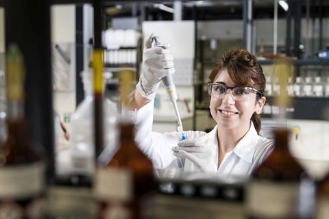 Towards entry "Molecular fine-tuning of immune response"