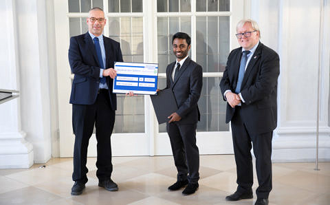 Towards entry "Sagithjan Surendra is ‘Student of the Year’."