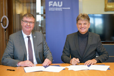 Towards entry "FAU signs a cooperation agreement with the Bayerisches Landeskriminalamt (Bavarian Office of Criminal Investigation)"