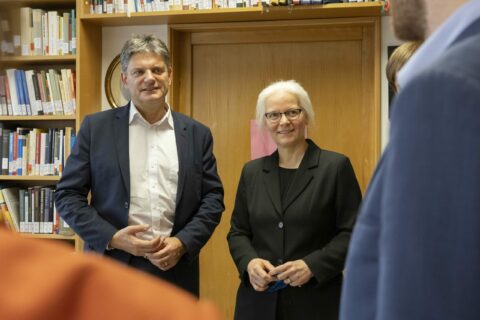 Symbolic picture for the article. The link opens the image in a large view.