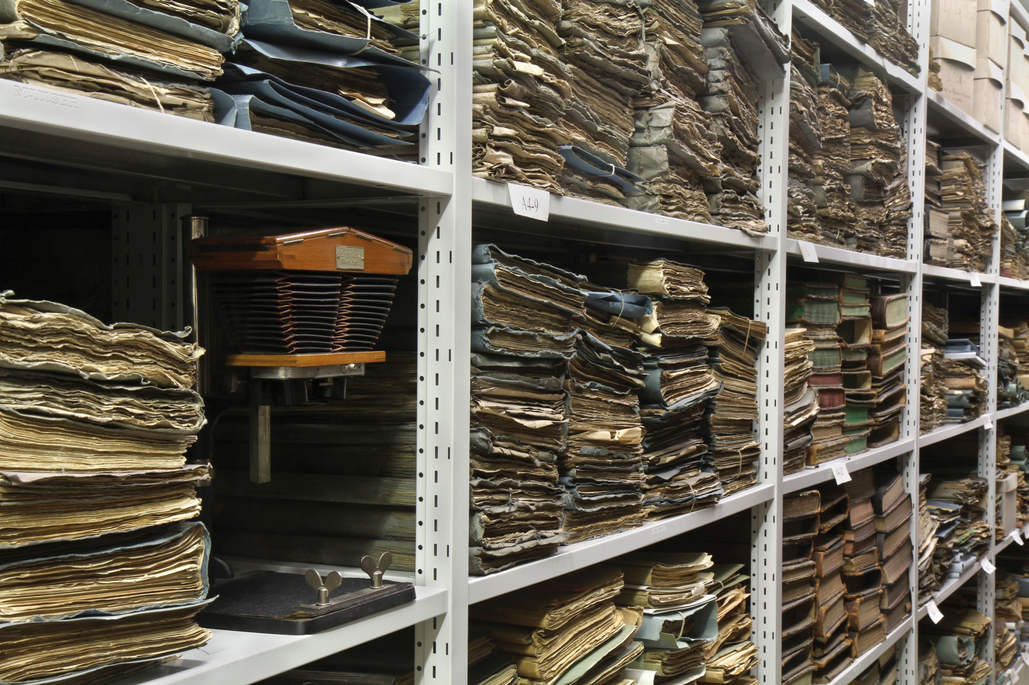 To the page:University Archive