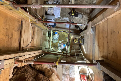 Towards entry "Homo sapiens already reached northwest Europe more than 45,000 years ago"