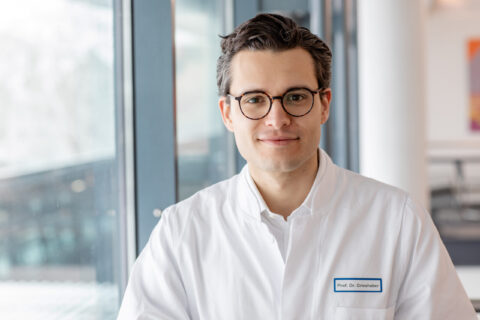 Towards entry "FAU professor among Forbes’ “30 under 30”"