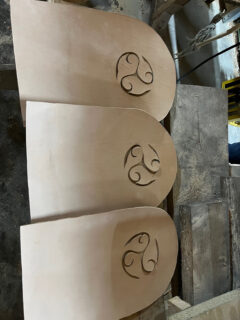 Leather shelves for car body. (Image: Boris Dreyer)