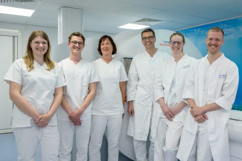 Towards entry "High-tech at high altitudes: An MRI scanner from Erlangen reaches the Andes"