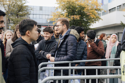 First semester welcome 2025 in the Heinrich-Lades-Halle. (Image: FAU/Giulia Iannicelli)