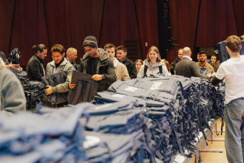 First semester welcome 2025 in the Heinrich-Lades-Halle. (Image: FAU/Giulia Iannicelli)